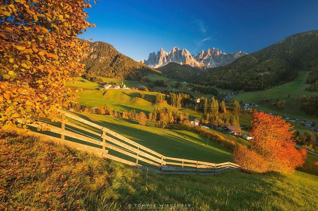 dolomities, dolomiti, mountains, italia, italy, sunset, sunrise, light, red, orange, autumn, colours, santa, magdalena, funes, church, odle, Tomasz Wieczorek
