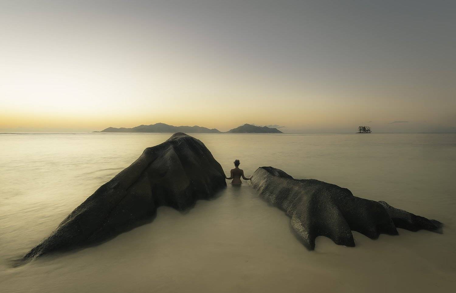 sea, water, landscape, fly, calm,island, Jeni Madjarova