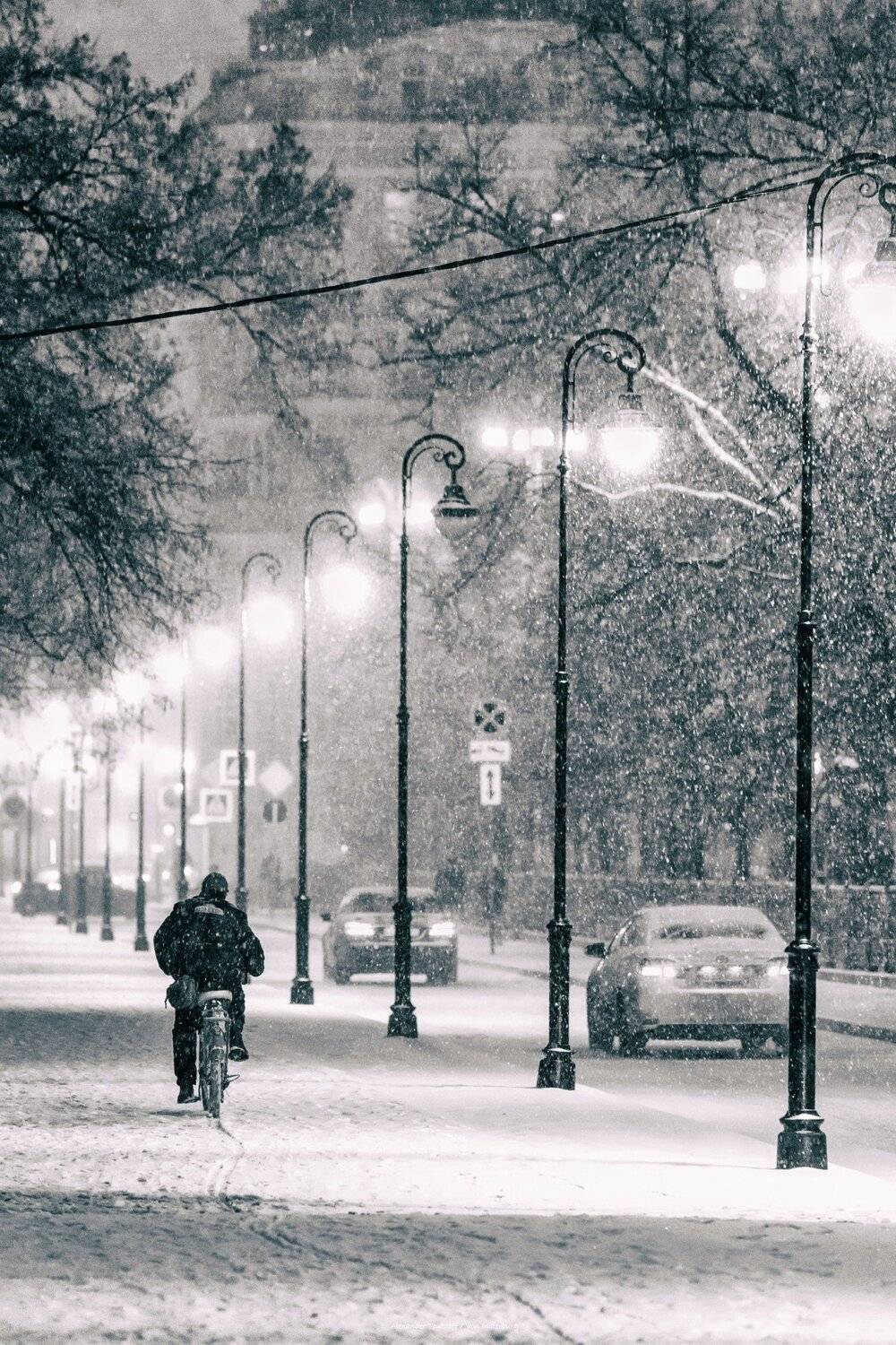 монохром, черно-белая фотография, ч/б, люди, город, улица, жанр, monochrome, black&white, street, streetphoto, people,, АлександрТутаев