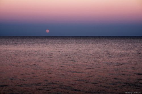 Moon rise