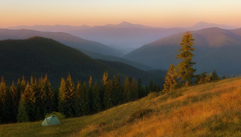 Вечер в горах фото превью