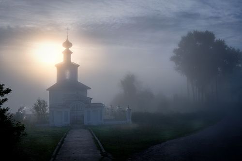 Рассвет в старом городе