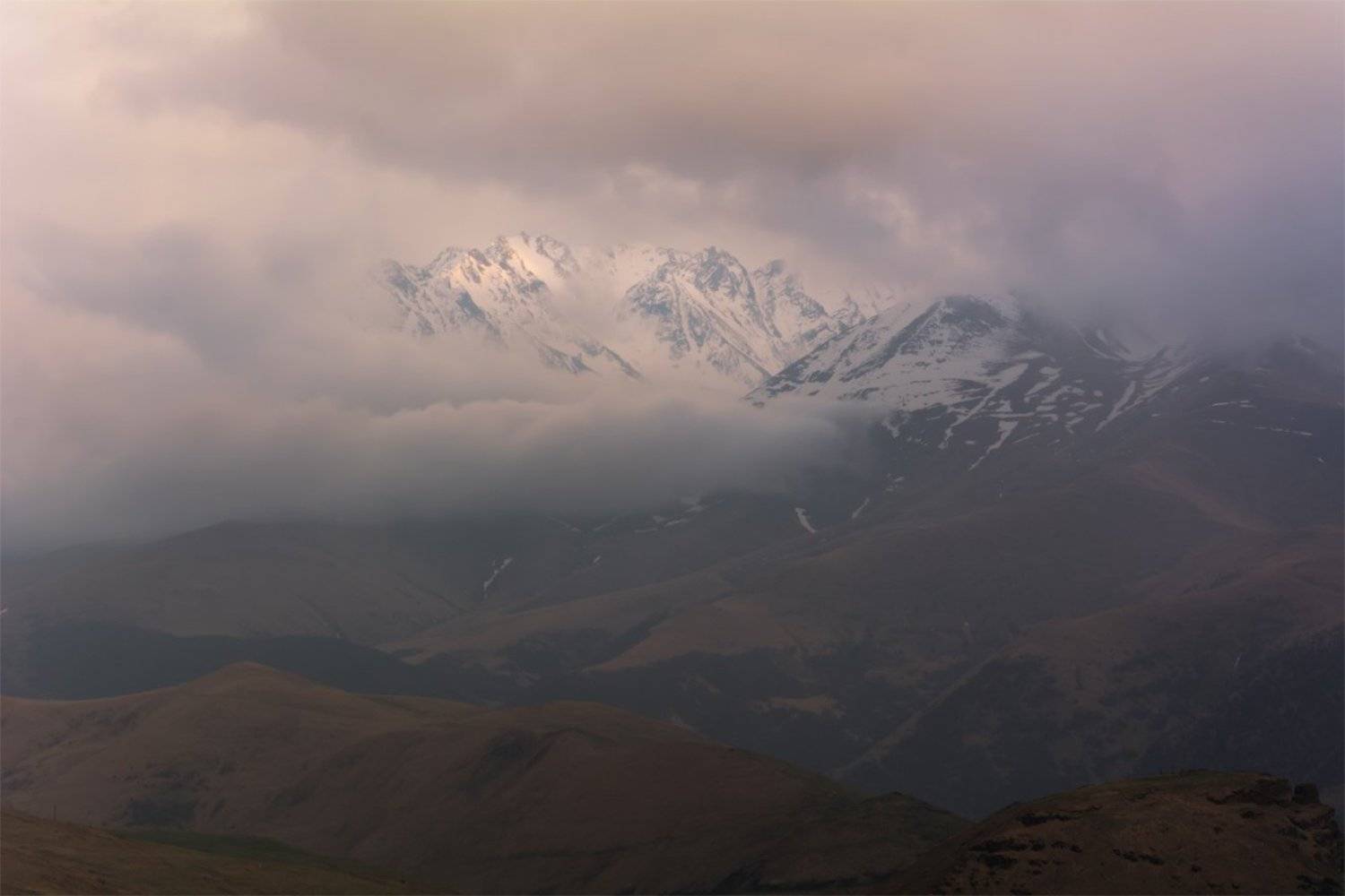 природа, пейзаж, кавказ, горы, весна, вечер, панорама, закат, солнце, небо, облака, свет, Альберт Беляев