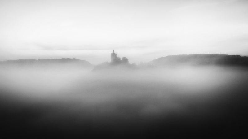 #castle #clouds #bnw #black _and_white #air_photography #dream #travel #adventure #landscape Cloud castle. фото превью