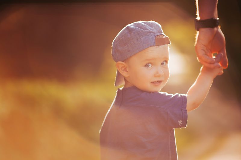 boy, child, children. portrait, natural light, orange, sunset, face, мальчик, ребенок, детство, прогулка, оранжевый, закат leaving in the sunset фото превью