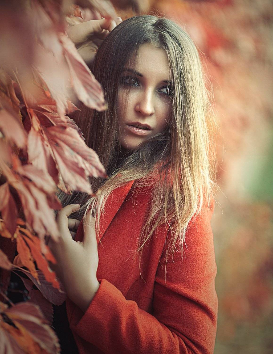 darekslusarski, portret, fotograf legionowo, zdjecia legionowo, dziewczyna, jesien, czerwony, Darek Ślusarski