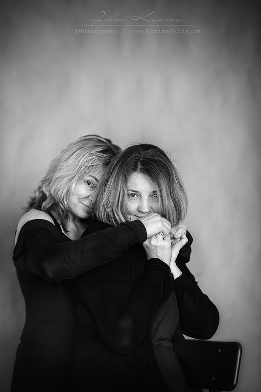 семейная фотосъемка, сестры,черно-белое, портрет, Сестры фото превью