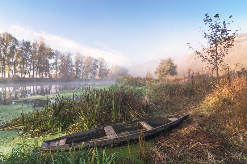 утро, туман, рассвет, лодка, пристанище, сезон, река, осень У осеннего берега фото превью