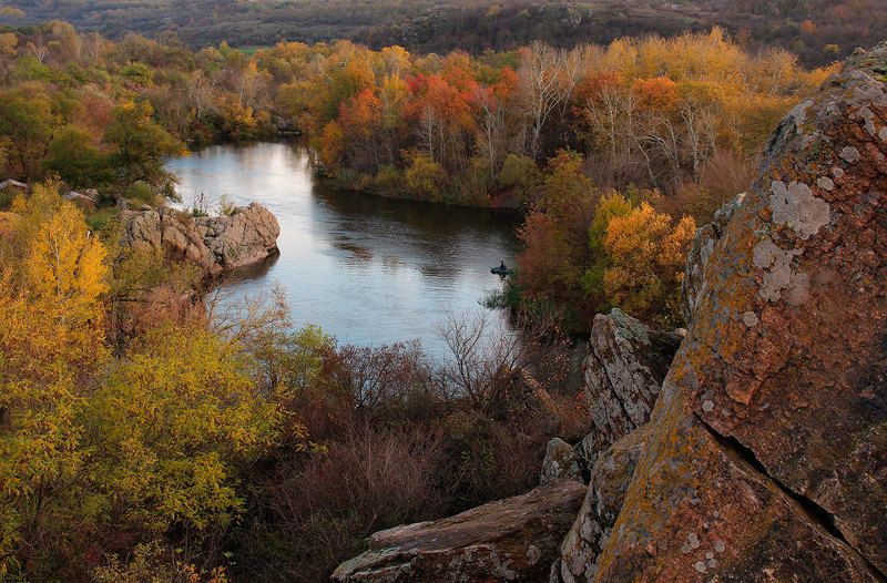 южный буг. осень. скалы. Урощище Протыч. фото превью