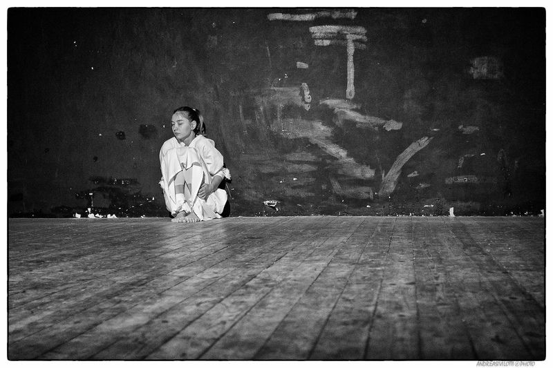 Theater Photo Ekaterinburg Russia Artist BW B&W Fujifilm Girls Reportage Live People Amateur theater in Ekaterinburg фото превью