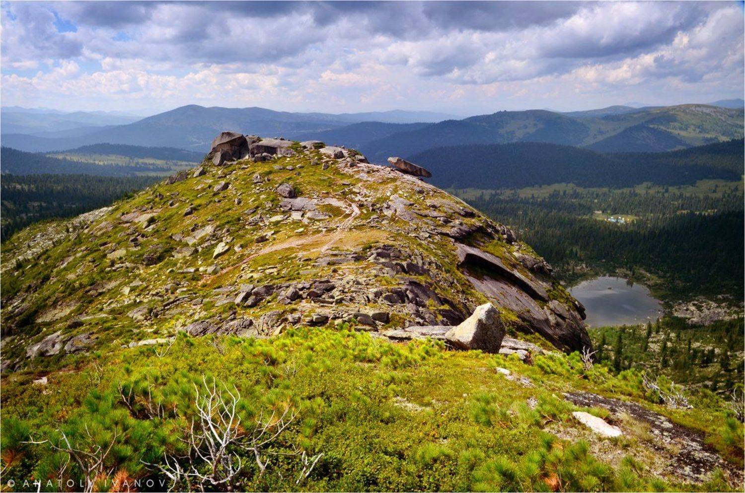 ергаки, западные саяны, озеро радужное, висячий камень, Анатолий Иванов