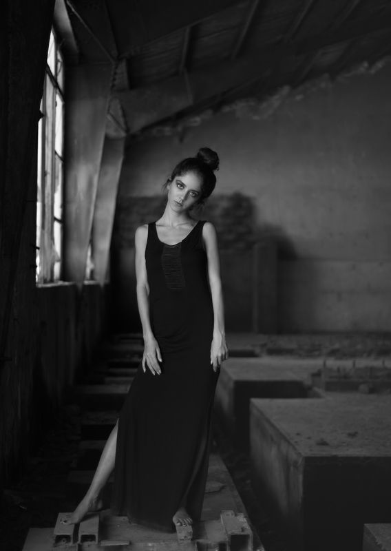 Apathetic,Portrait, Dark-Portrait, Factory, Black&White, BW Apathetic фото превью