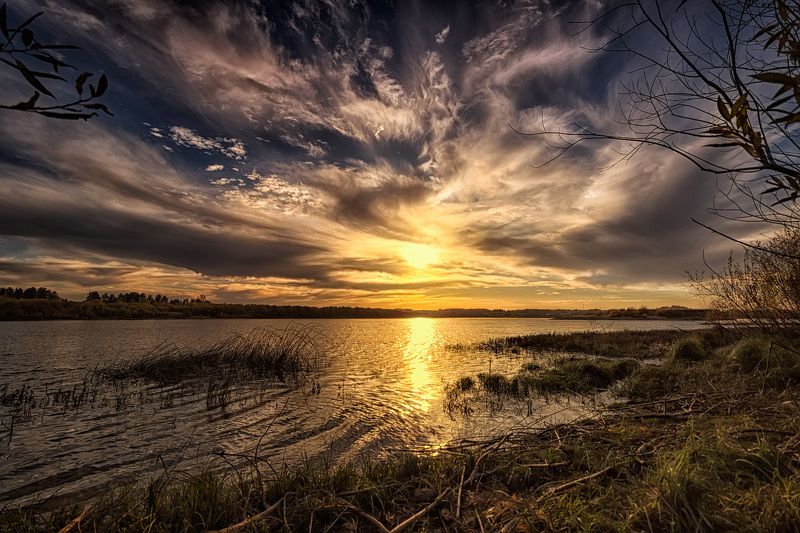 Закат взволнованного неба... фото превью