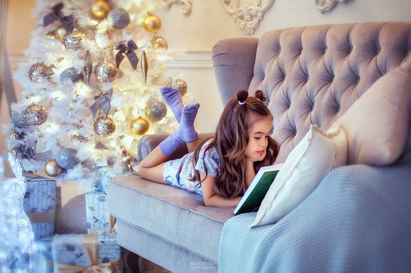 portrait, children, girl, newyear, Christmas, fairytale, book, dream, people Сон в зимнюю ночь фото превью