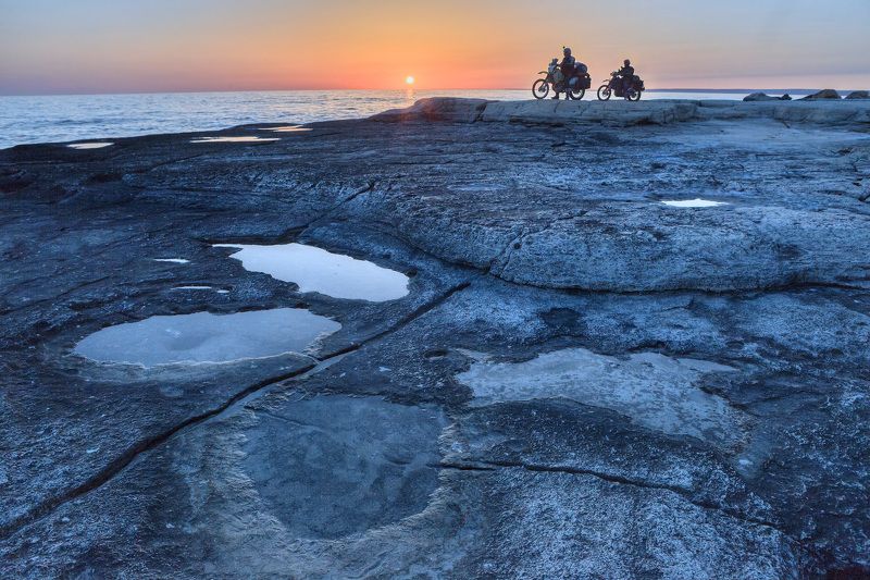 Каспийское море и москвичи, Мангистау, Западный Казахстан фото превью