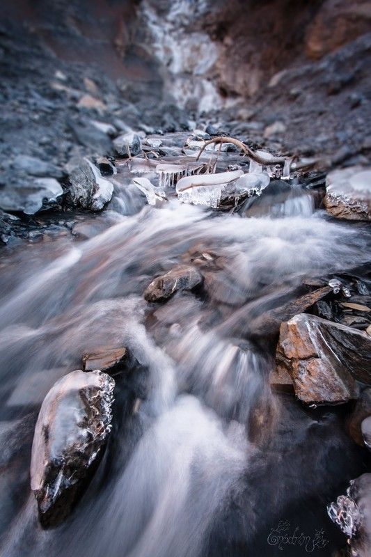 ice, long exposure, waterfall, frozen, mythologies, france, oisans, snow, stones, blue and red, scandinavian, pagan, soul, nature, nature photographe Ymir\'s Remains фото превью