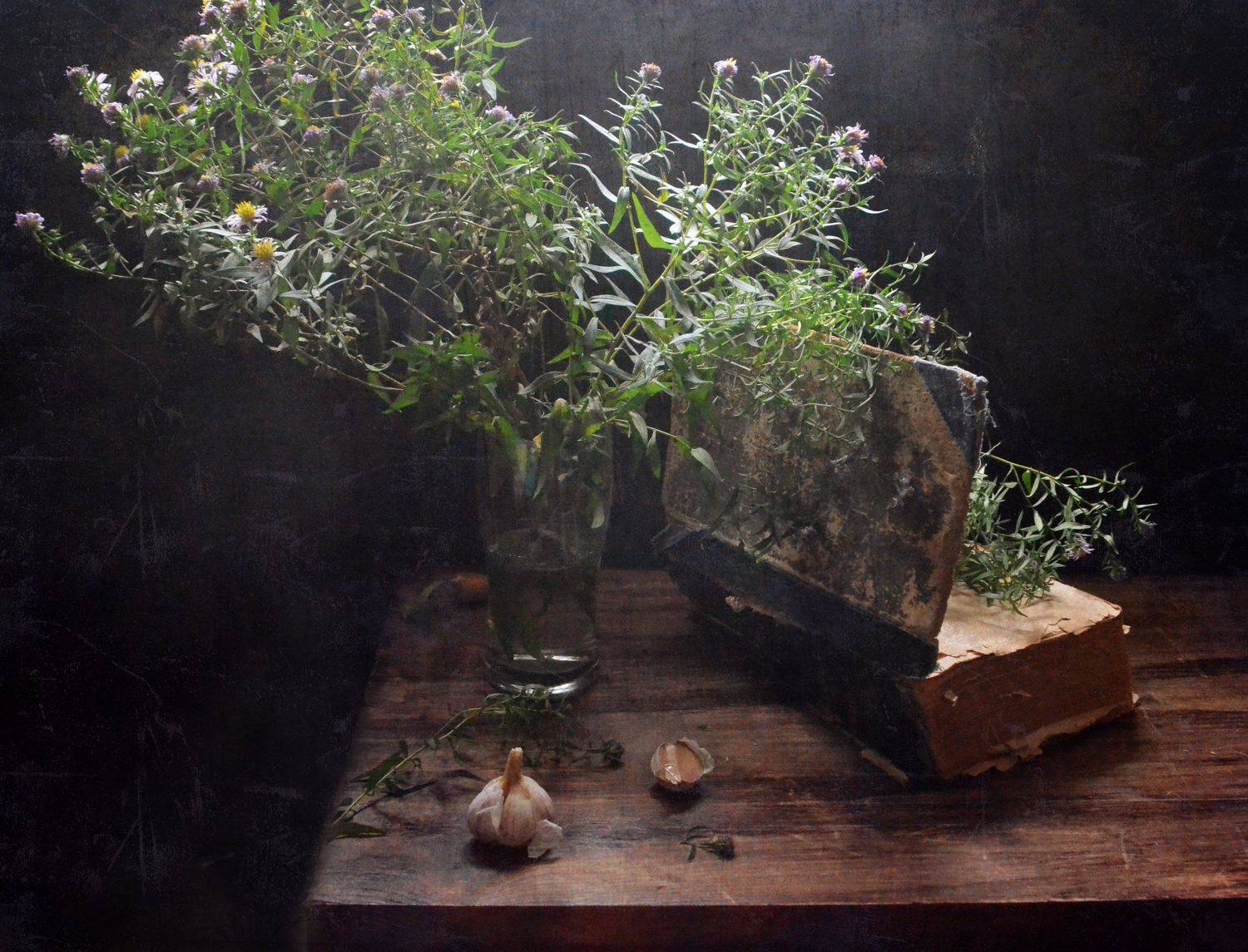 цветы, натюрморт, книга, Ирина Курмалеева