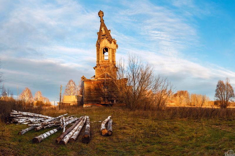 Деревянная церковь в с.Альдия фото превью