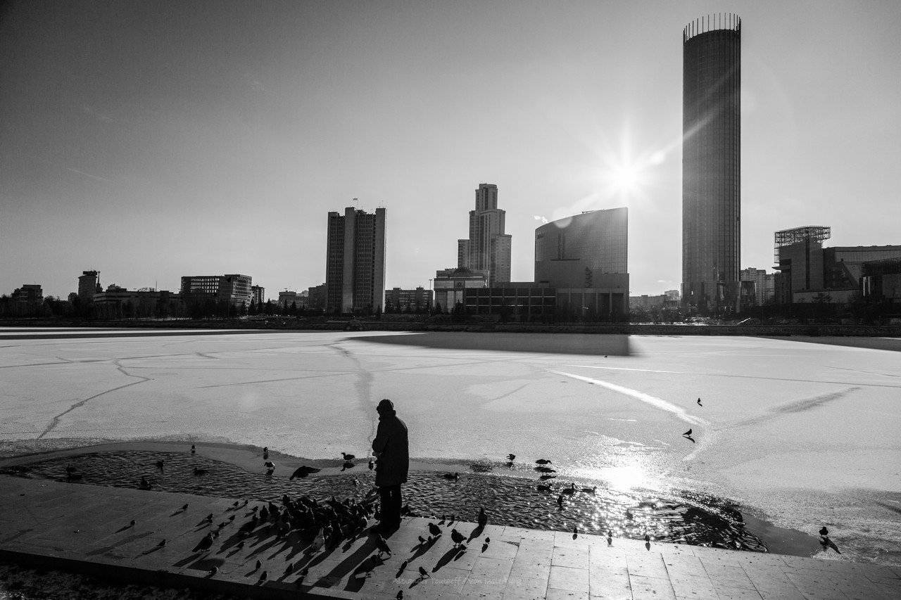 монохром, черно-белая фотография, ч/б, люди, город, улица, жанр, monochrome, black&white, street, streetphoto, people,, АлександрТутаев