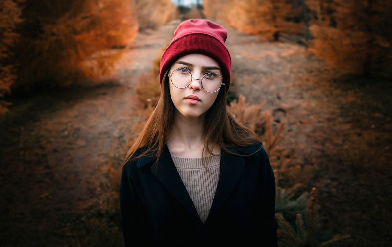 beauty, light, model, color, autumn, season, weather girl, travel, city, portrait, emotion, face, eyes, beautiful, модель, портрет, город, цвет, девушка, фото, photo Walking girl фото превью