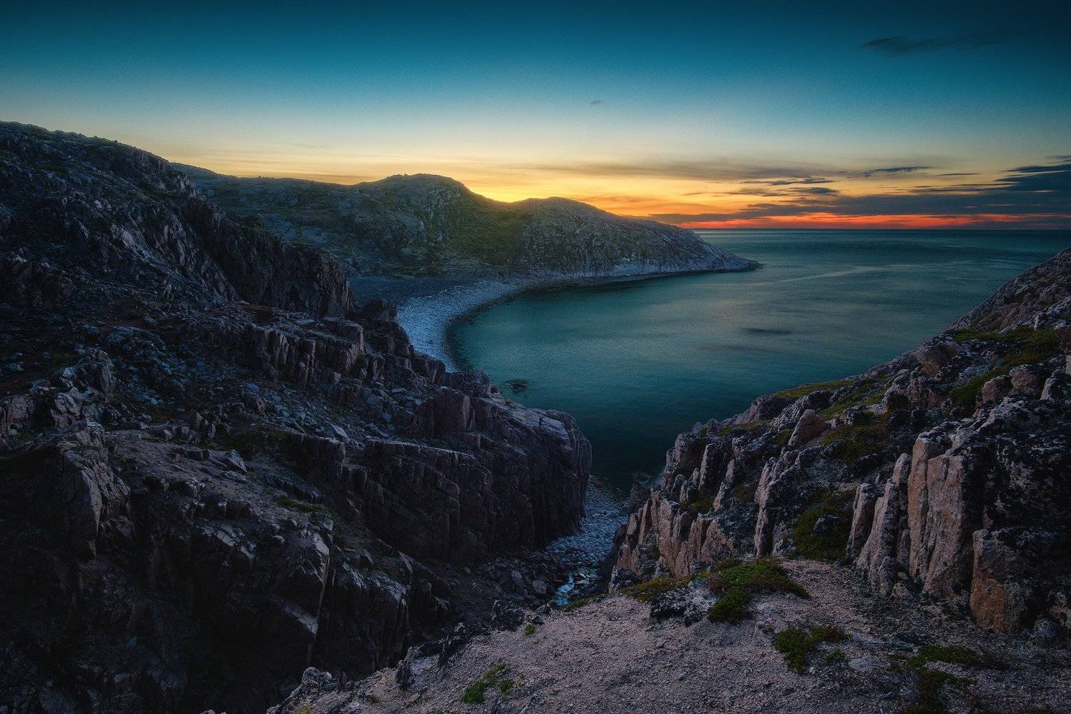 россия, кольский полуостров, север, териберка, природа, пейзаж, осень, море, закат, сумерки, вода, волна, камни, длинная выдержка, Оборотов Алексей