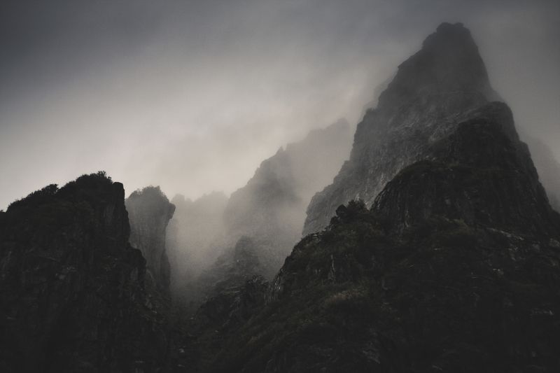 mountains, norway, норвегия, природа, горы, darkness, темнота, lofoten, tolkien, џ. р. р. толкин, путешествовать, нуар Rebirth of the Dark Ages фото превью