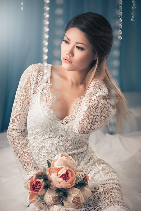 Портрет,постоянный свет,девушка,нежность,цветы,белое платье, Эля фото превью