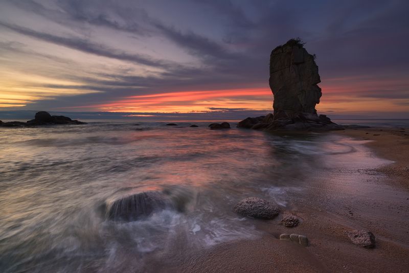 Японское море и камни в закате... фото превью