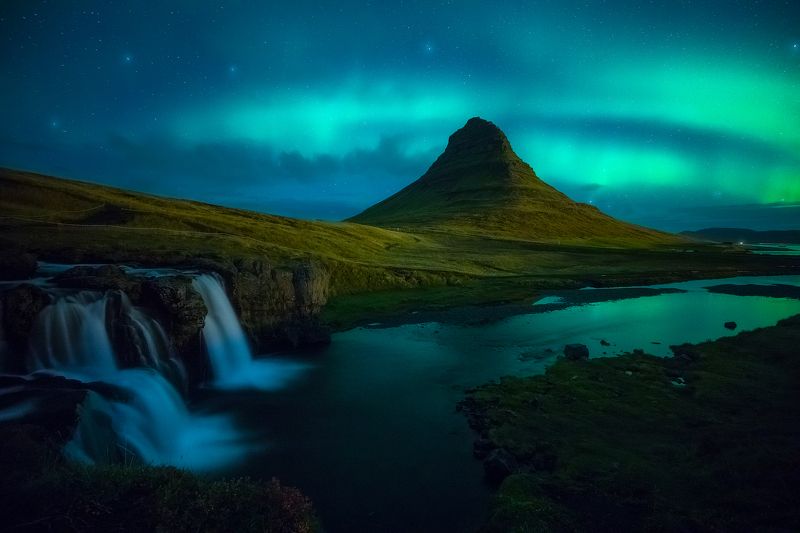 kirkjufellfoss iceland aurora borealis night landscape  kirkjufellfoss III фото превью