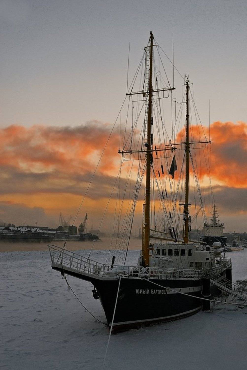 , Виктор Майбах