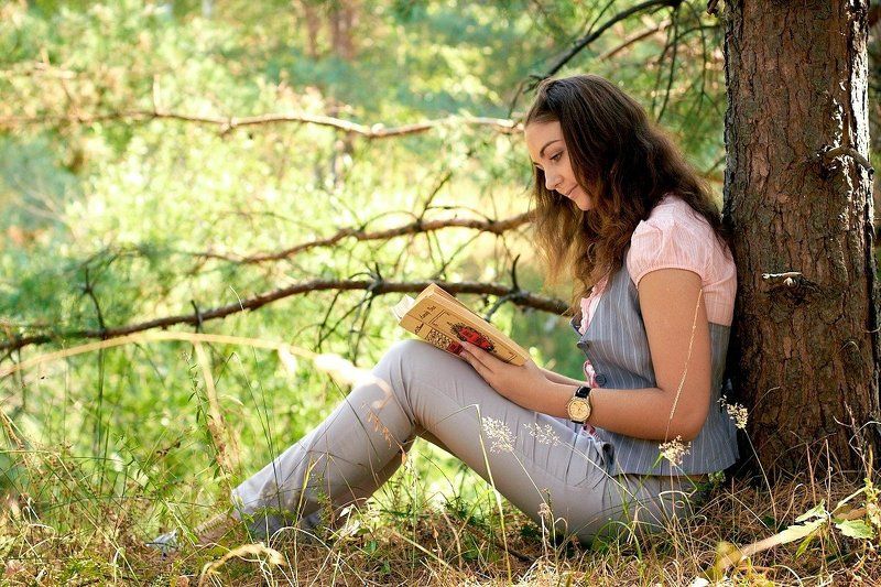 книга, лес, , девушка Уголок фото превью