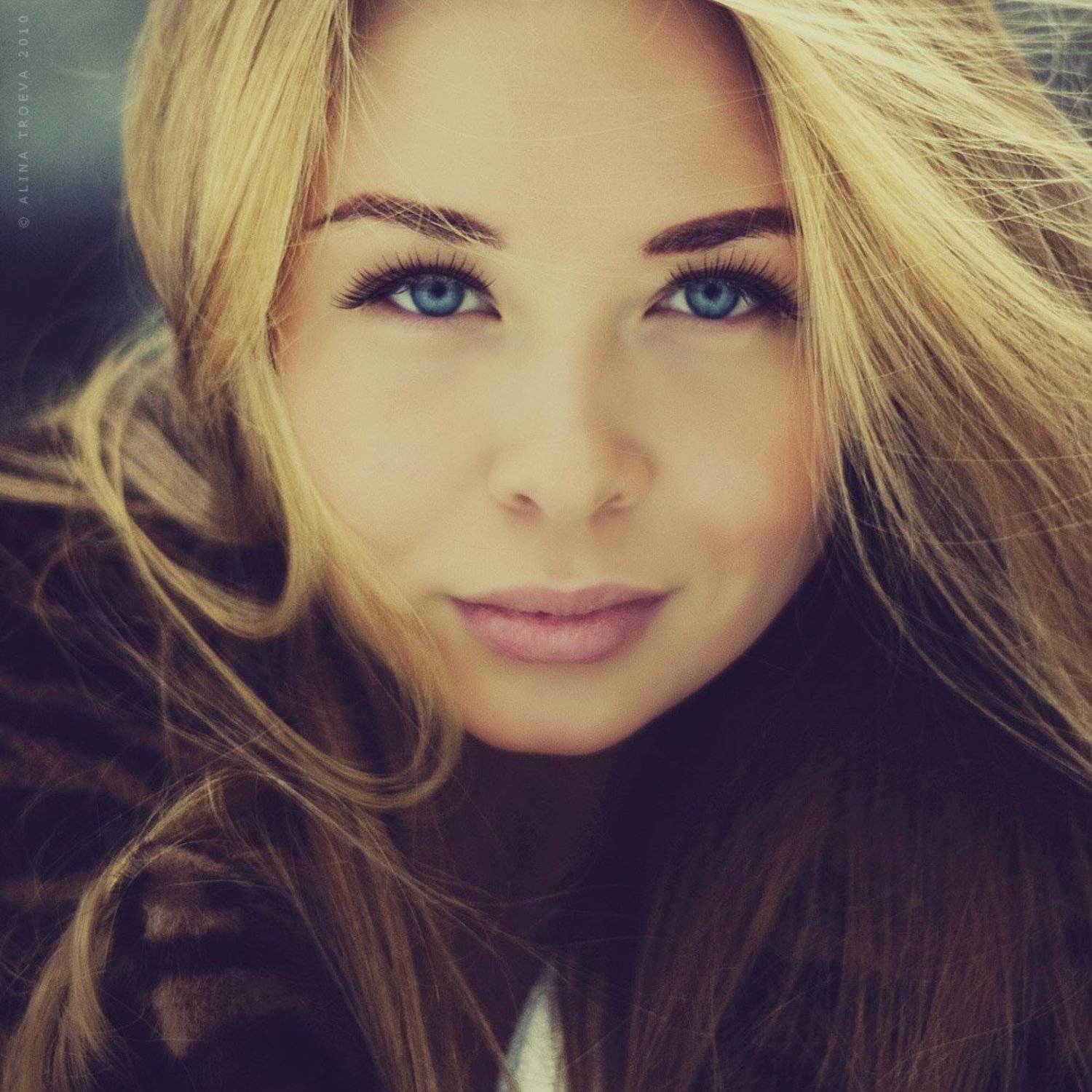 , Алина Троева