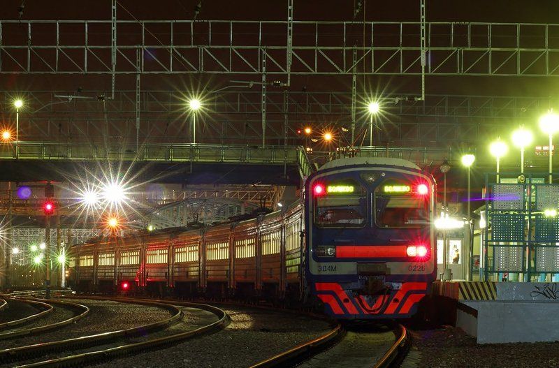 электричка Последняя электричка фото превью