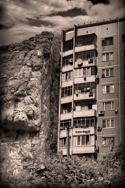 Две скалы фото превью