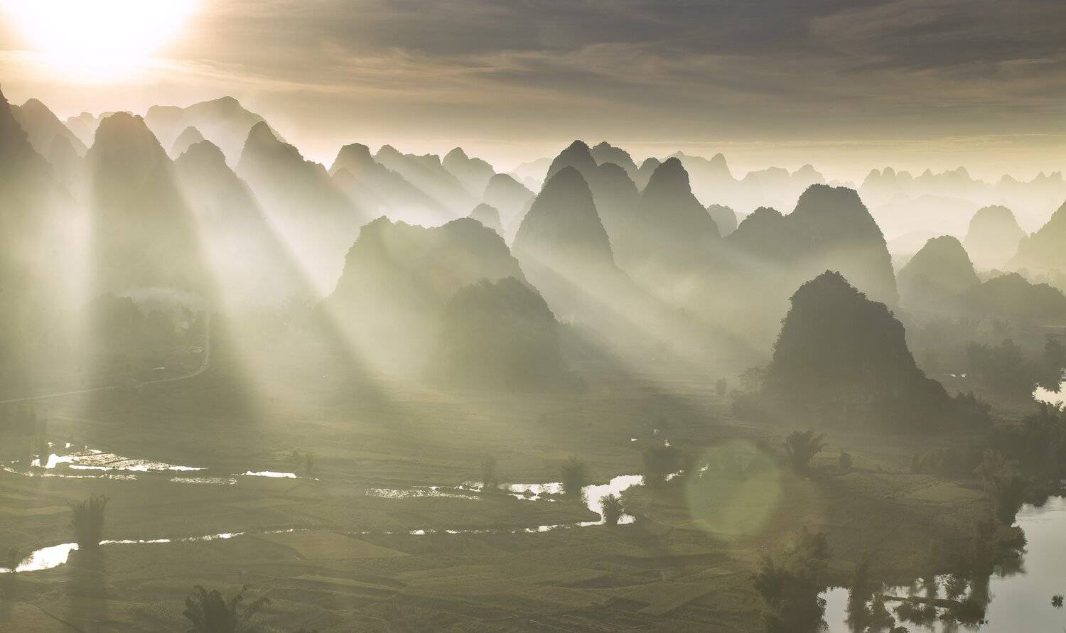 , vannguyenhop29@gmail.com