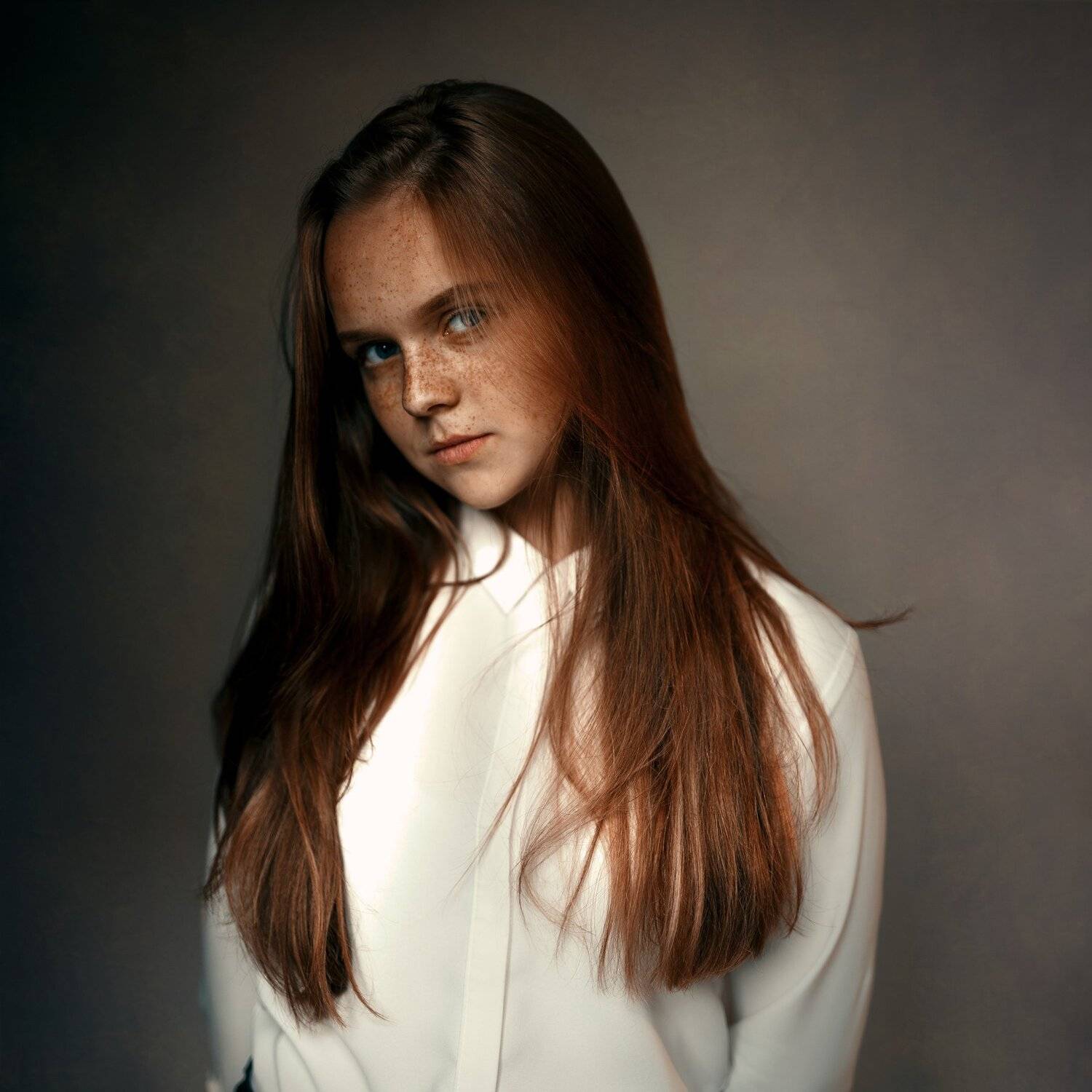 portrait, girl, people, color, eyes, light, девушка, studio, студия, портрет, head, свет, человек, эмоции, цвет, фотосессия, falsh, Иван Лосев