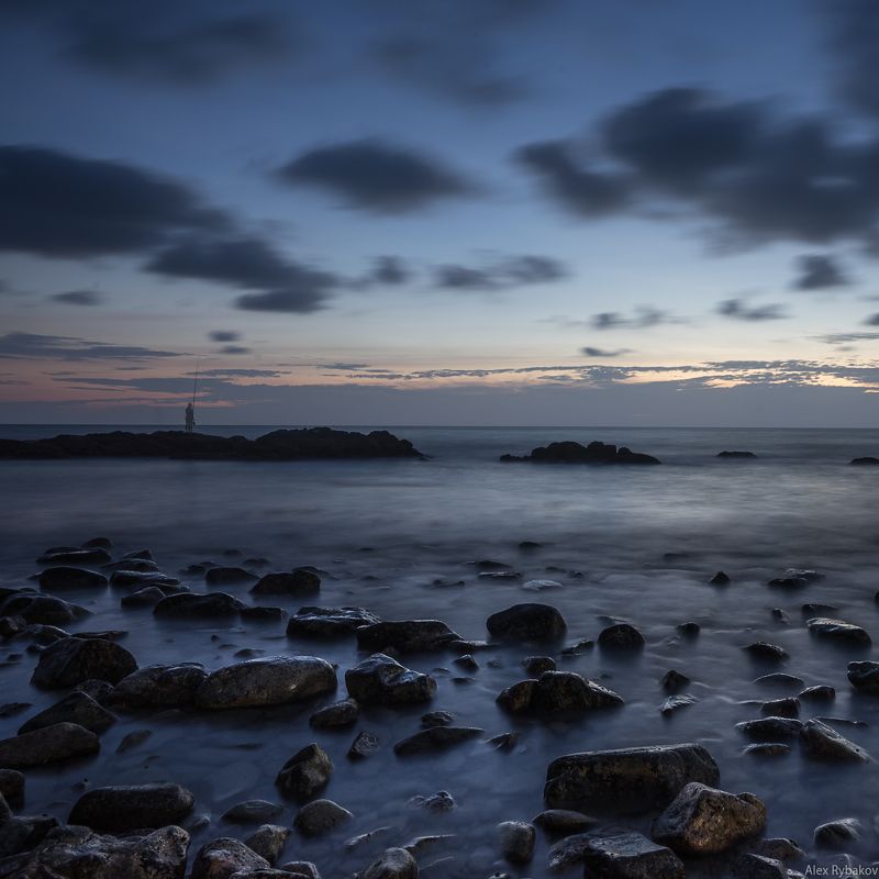 море, камни, вода, вечер, рыбак Старик и море фото превью