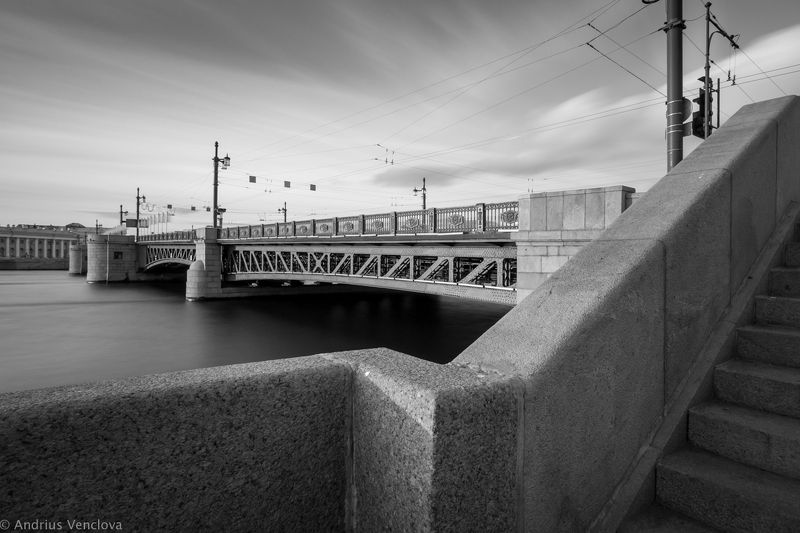 Дворцовый мост фото превью