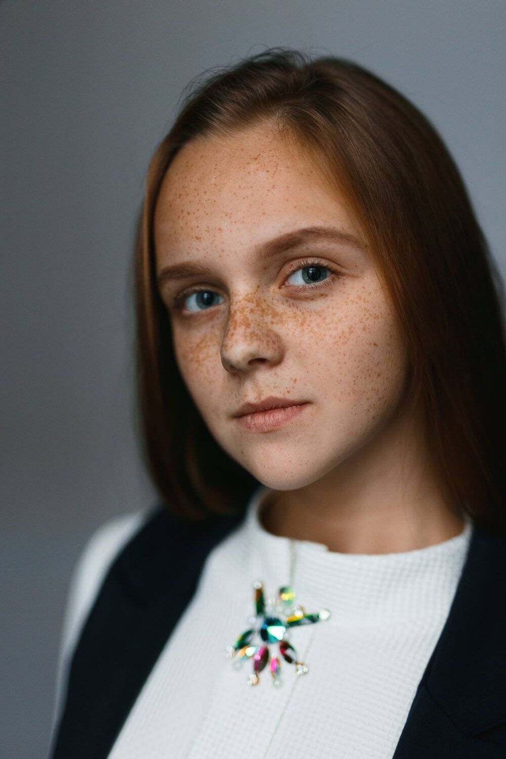 portrait, girl, people, color, eyes, light, девушка, studio, студия, портрет, head, свет, человек, эмоции, цвет, фотосессия, falsh, Иван Лосев