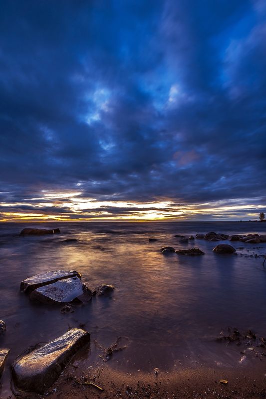 камни,закат, море, водохранилище, рыбинск, берег,  небо Скользкие камни фото превью