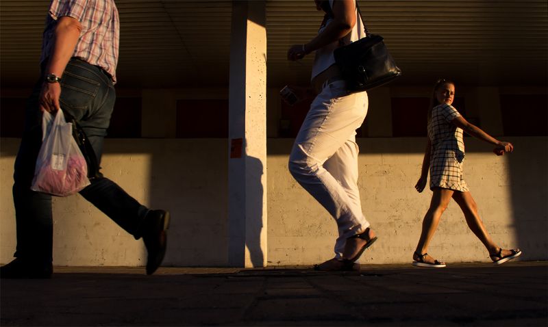 стрит-фото В городе Гулливеров фото превью