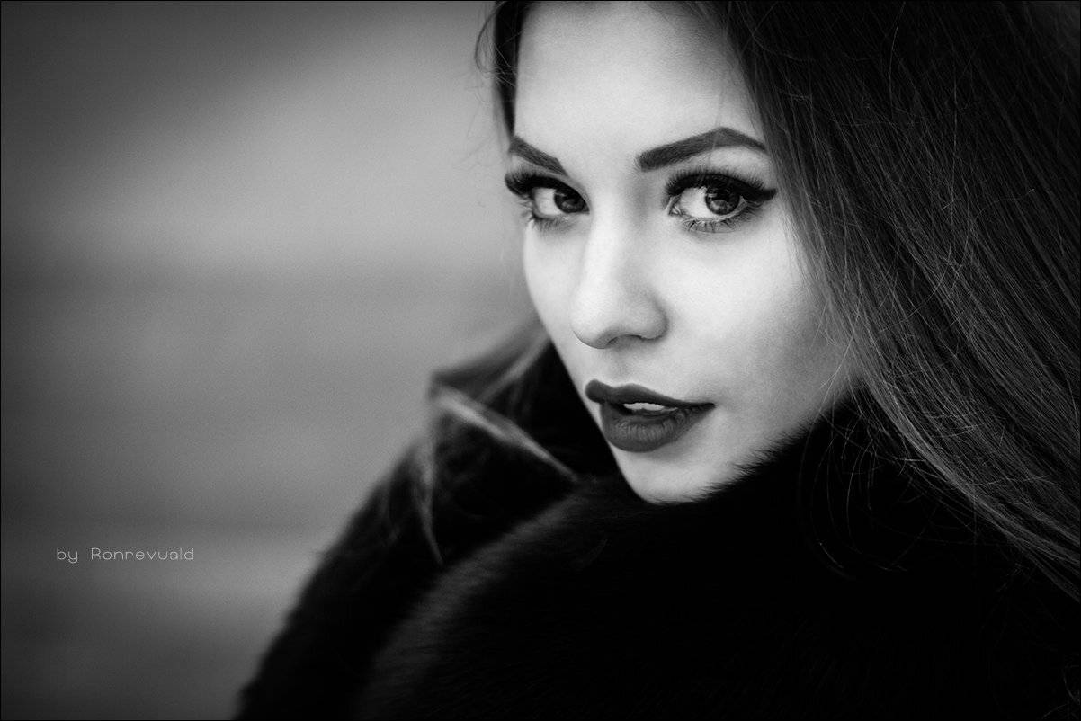 girl,portrait,light,street,beauty,fashion,eyes,moscow,свет,портрет,девушка,bw,blackandwhite,black&white,москва, Ronrevuald