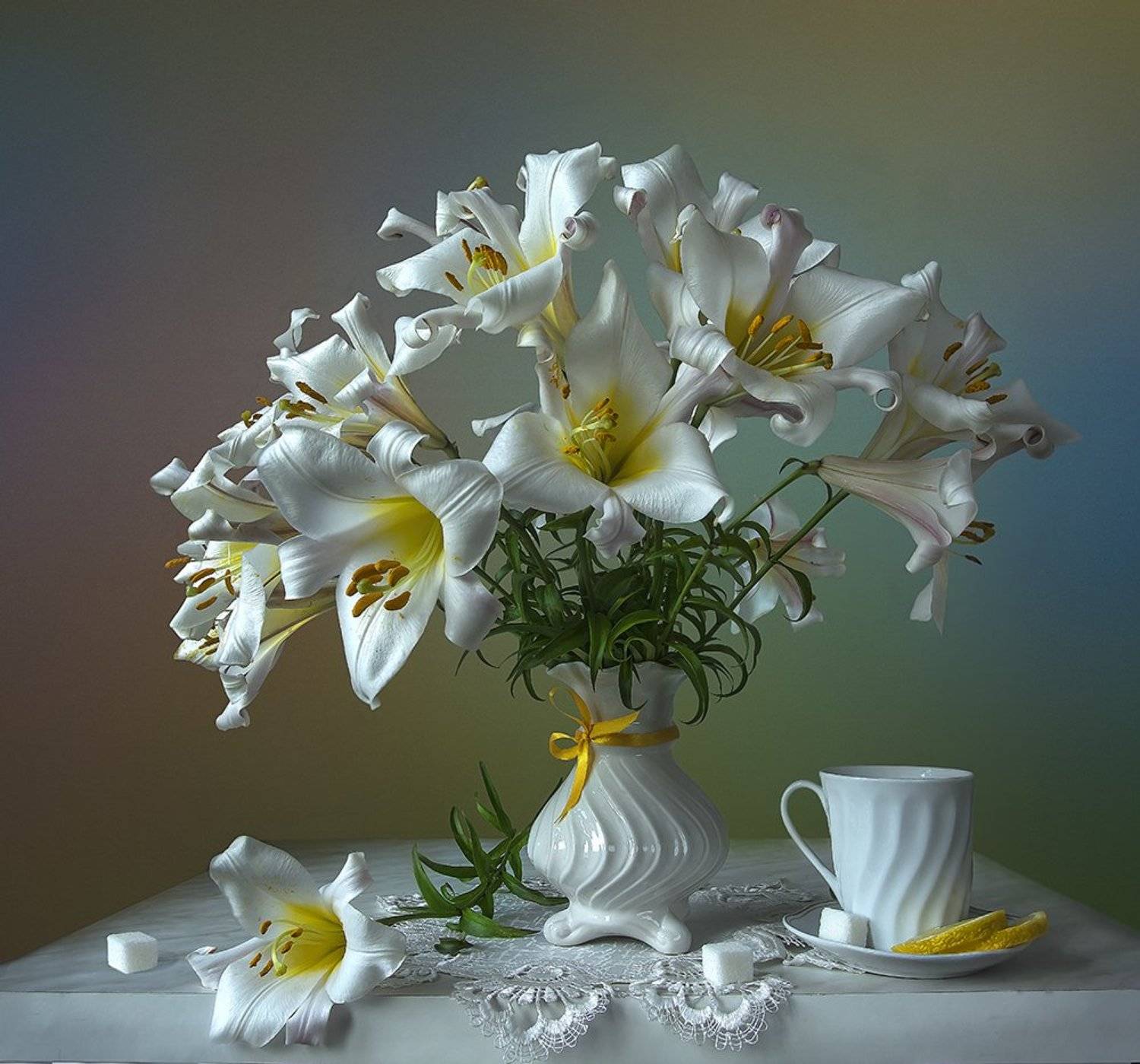 красивый натюрморт с лилиями,букет,цветы,художественное фото,искусство,творчество., Людмила Костюченко