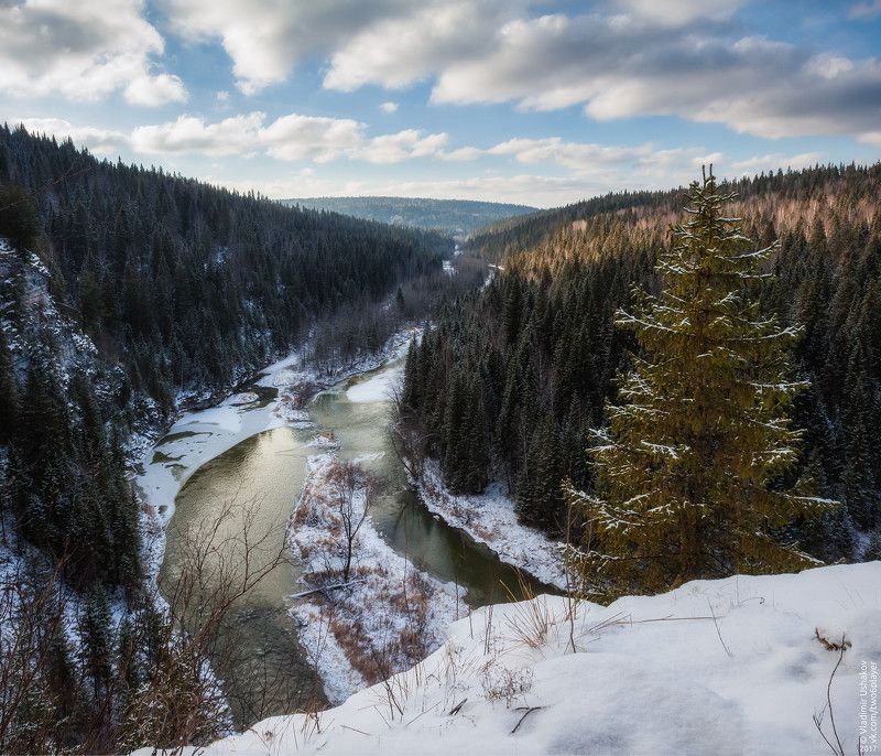 осень, скала, река, вижай, пашия, пермский край Скала Большие Воронки фото превью