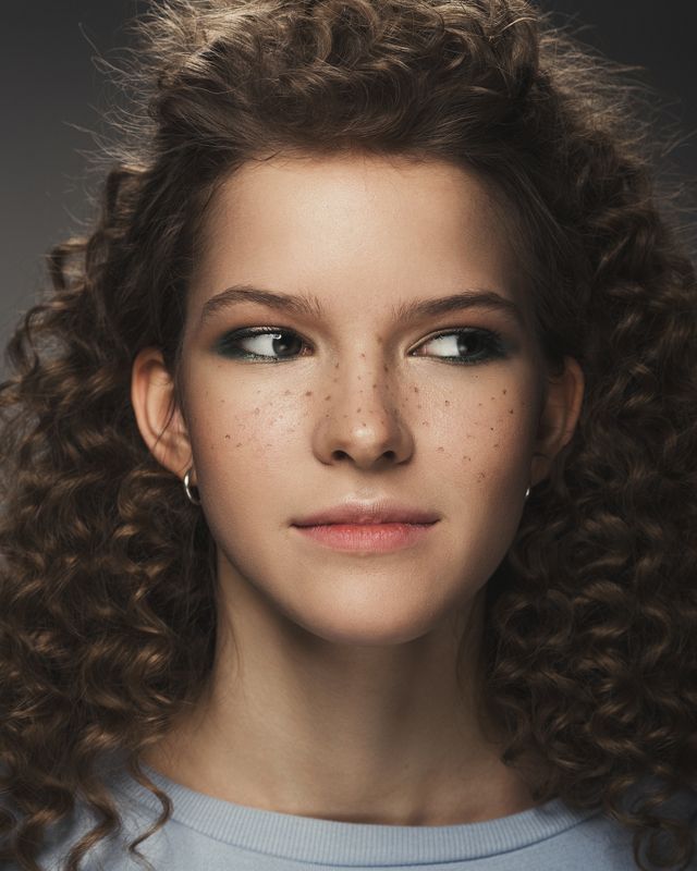 portrait,beauty,model,studio,makeup,hair,fashion Joy фото превью
