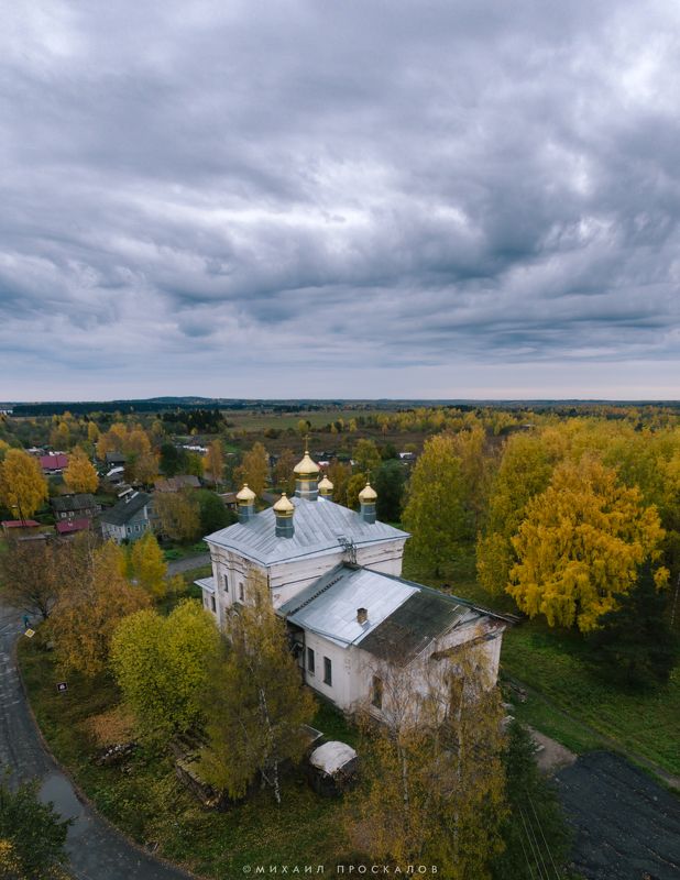 Квадрокоптер, пейзаж, карелия, осень Храм в деревне Толвуя фото превью