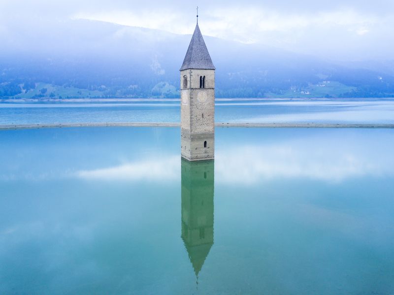 озеро, италия, башня, reschensee, resia, lago, lake, drone, aerial, квадрокоптер, дрон, италия, австрия Часовая башня фото превью