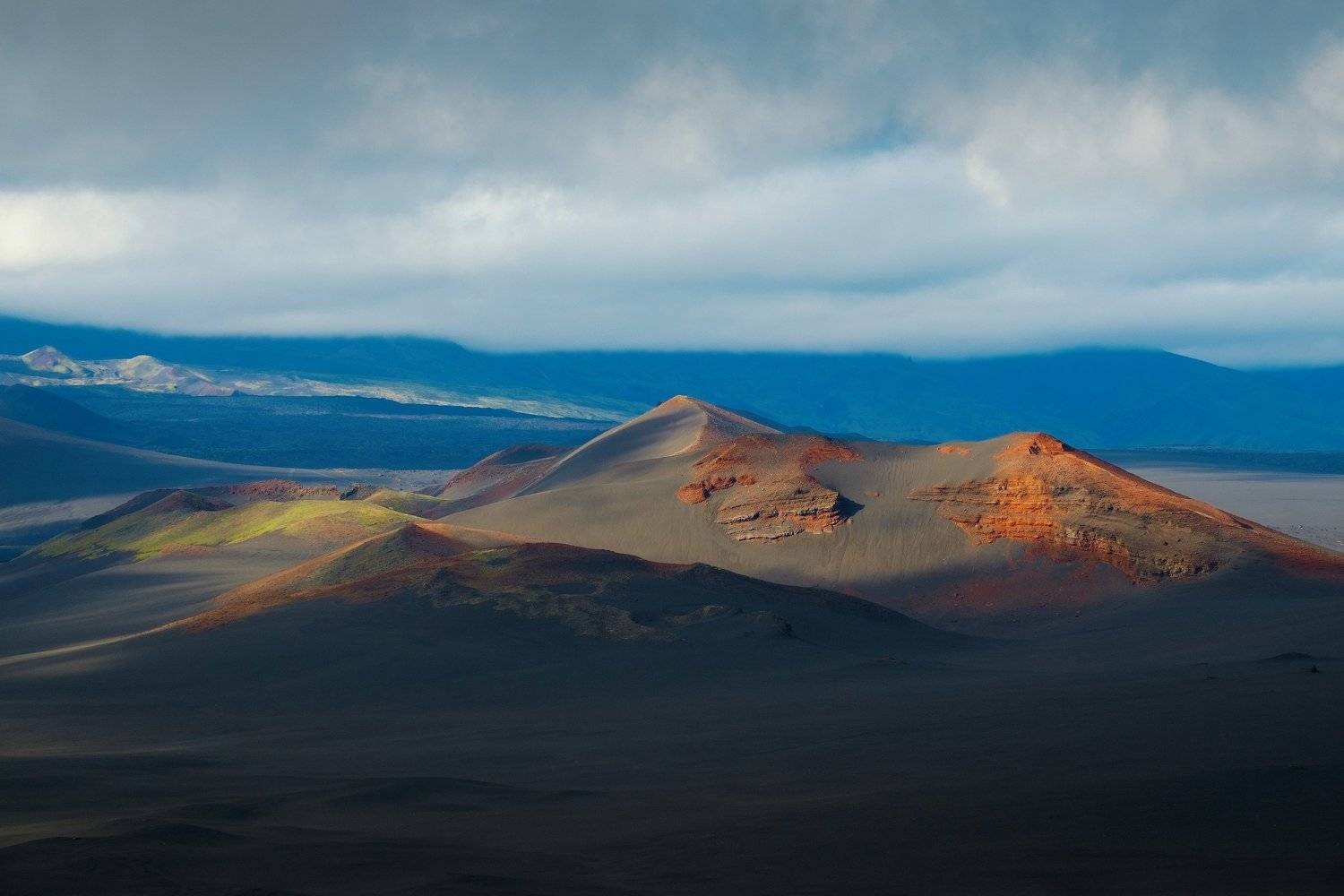 россия, камчатка, полуостров, природа, пейзаж, вулкан, лава, пепел, конус, закат, облака, Оборотов Алексей