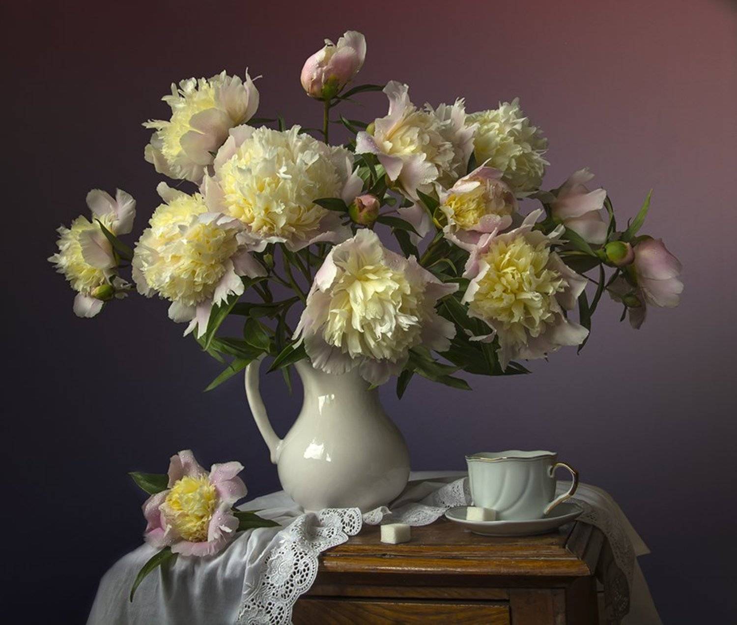 красивый натюрморт с пионами,цветы,букет,художественное фото,искусство,творчество,художественное., Людмила Костюченко