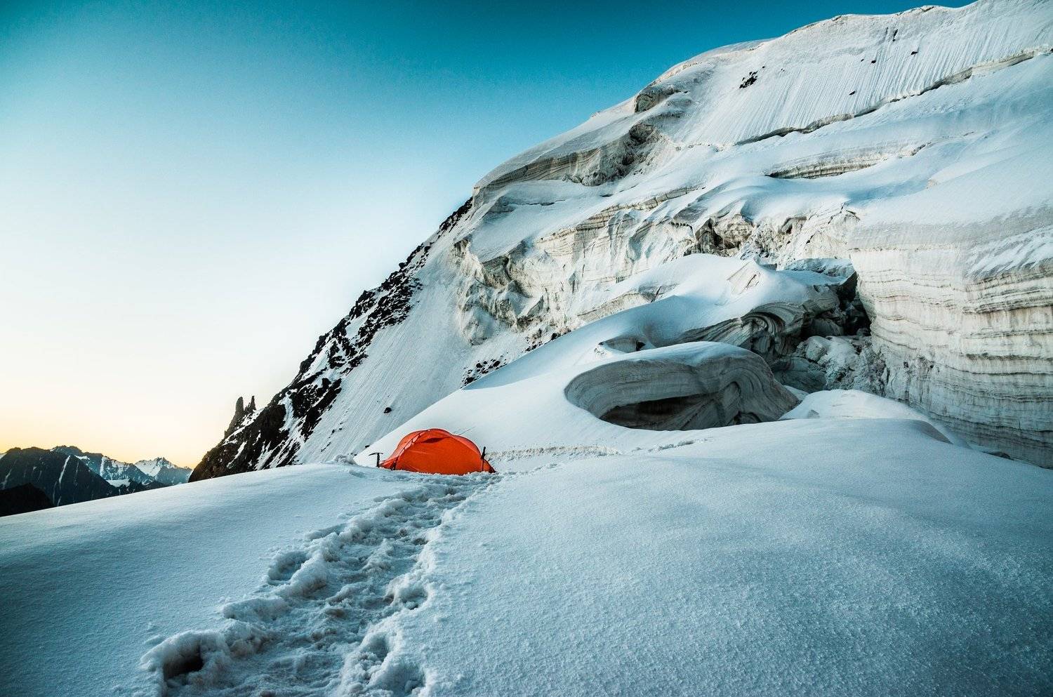 Матча, Матчинский горный узел, палатка, ледник,  Туркестанский Хребет, Каравшин, Памиро-Алай, Evgeniy Khilkevitch